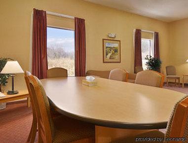 Hampton Inn&suites 3*
