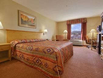 Hampton Inn&suites Hotel 3*